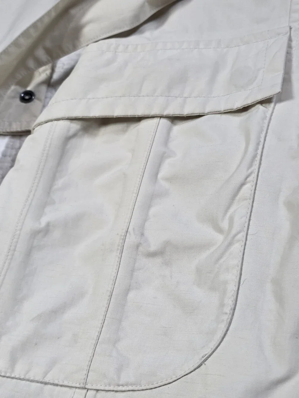 The North Face Women's Cream HyVent Belted Rain Trench Coat - Picture 12 of 15